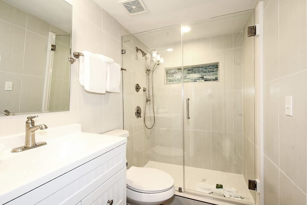 One Seagrove Place - Unit #802