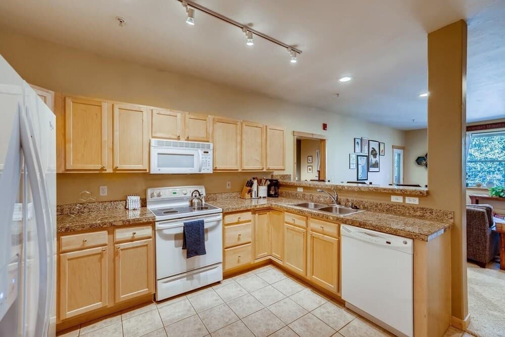 Lodge at Riverbend #207