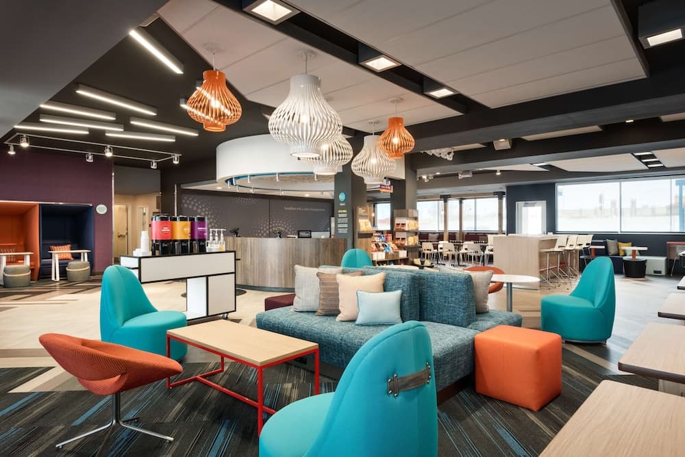 Tru by Hilton Cedar Rapids Westdale