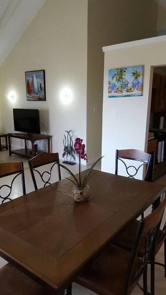 Ocho Rios Villa at Coolshade IX