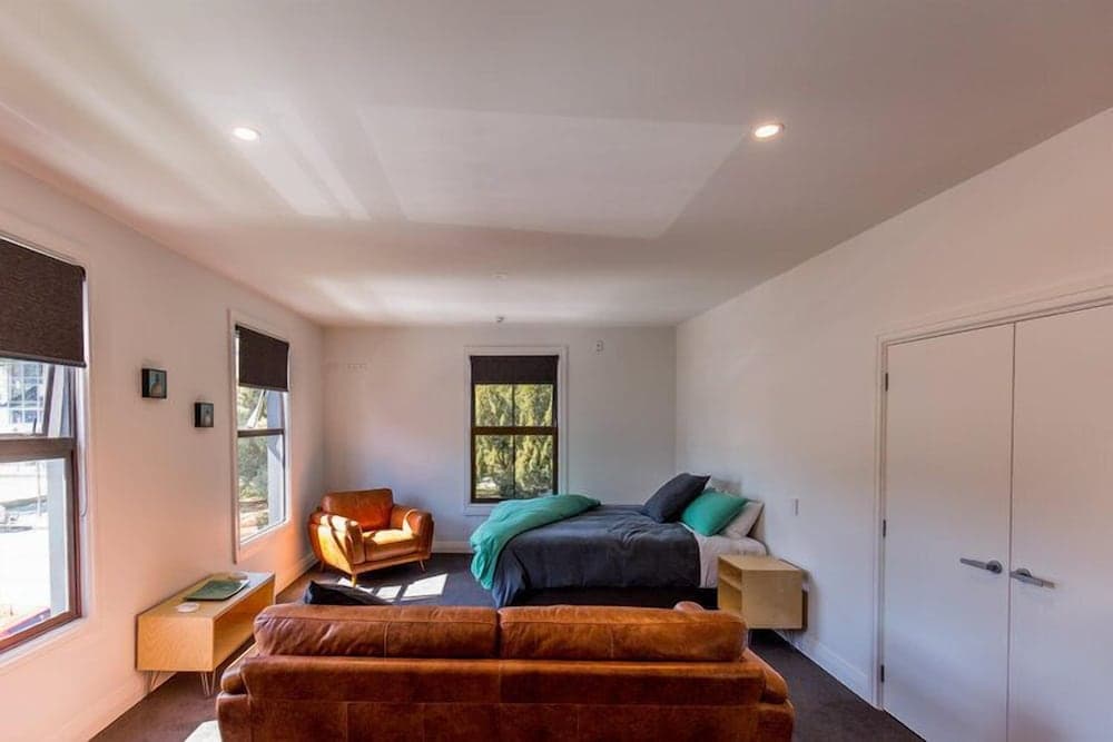 Provincial Apartment 3