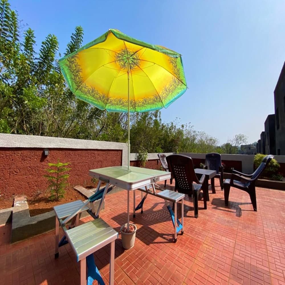 Hotel Sadhana Executive