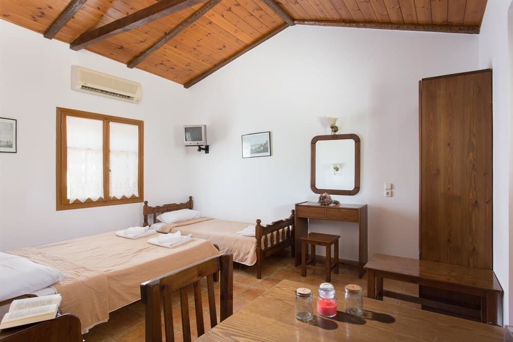 Georgia's Houses - Melitzanakia