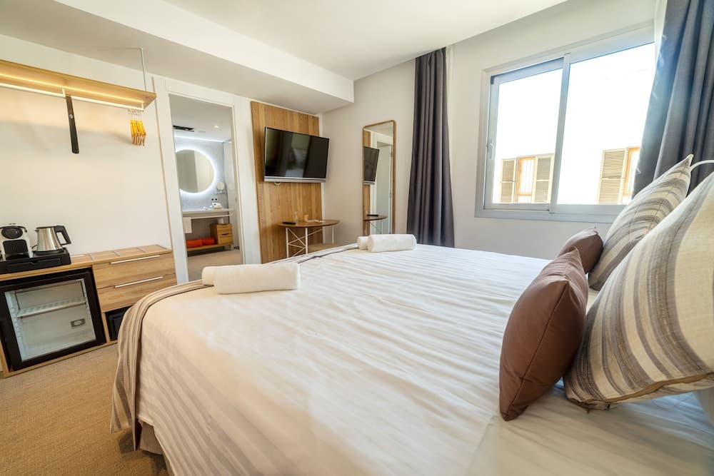 Hotel The Sky – Adults Only