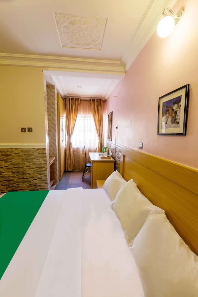 Berbera Palace Royale