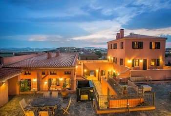 The Varos Residences Hotel