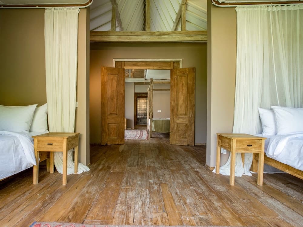 Villa Mannao by Villa Finder