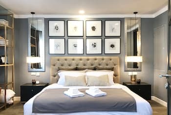 Stay in Style The Heart of Nimman R306A