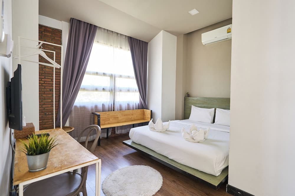 Sherloft Home & Hostel