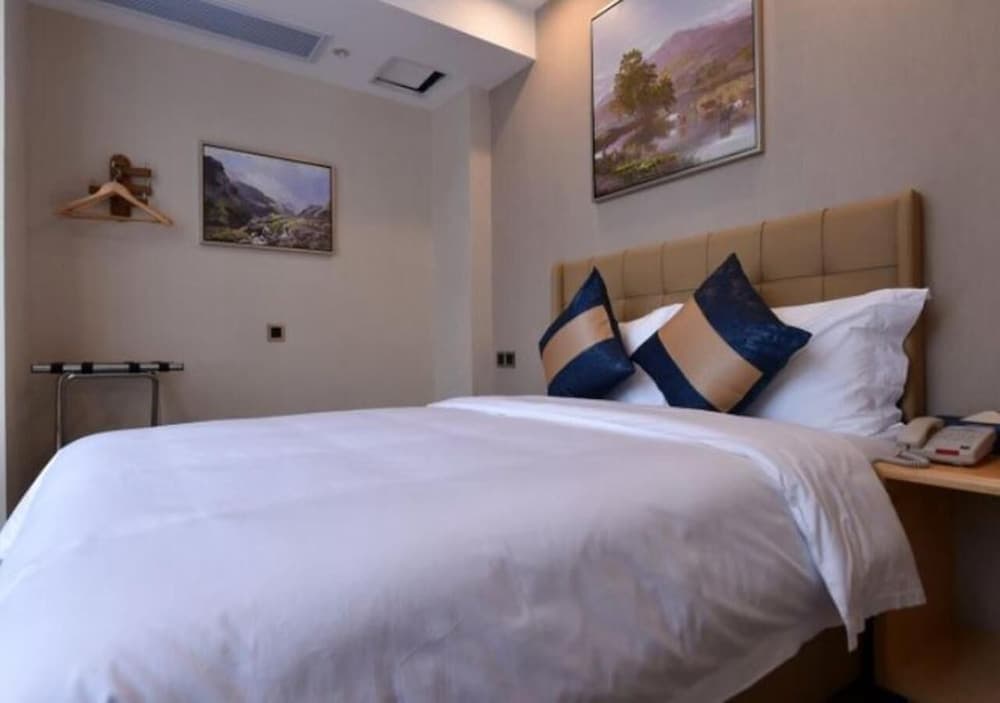 Days Inn Business Place Bagu Chongqing