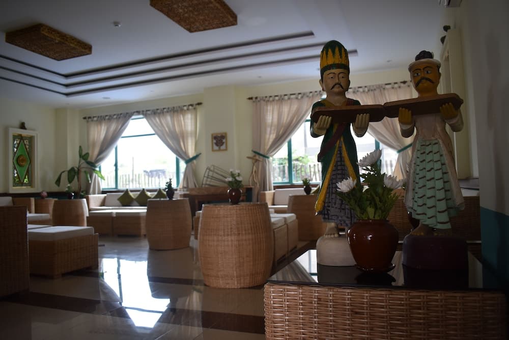 Nyaung Shwe City Hotel