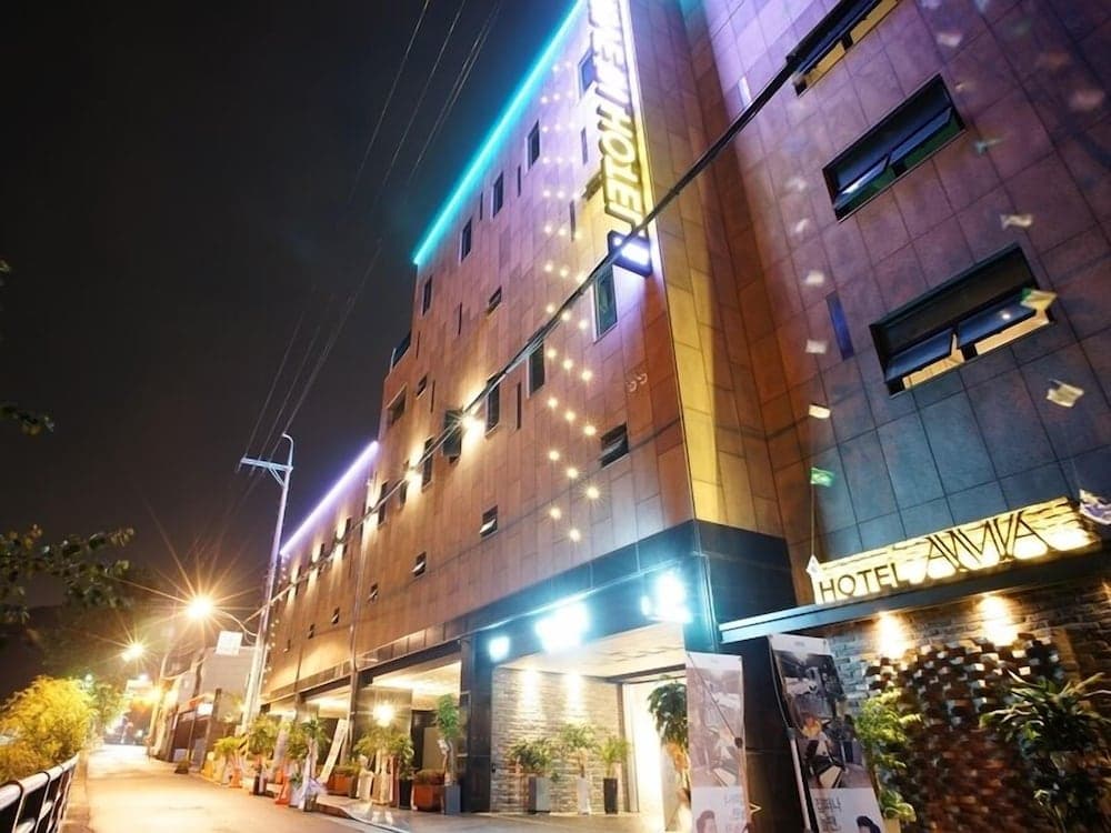 hotel image