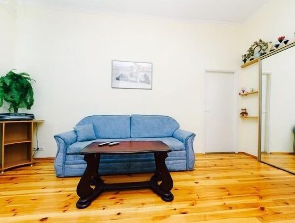 Hotrent Pechersk Arsenal