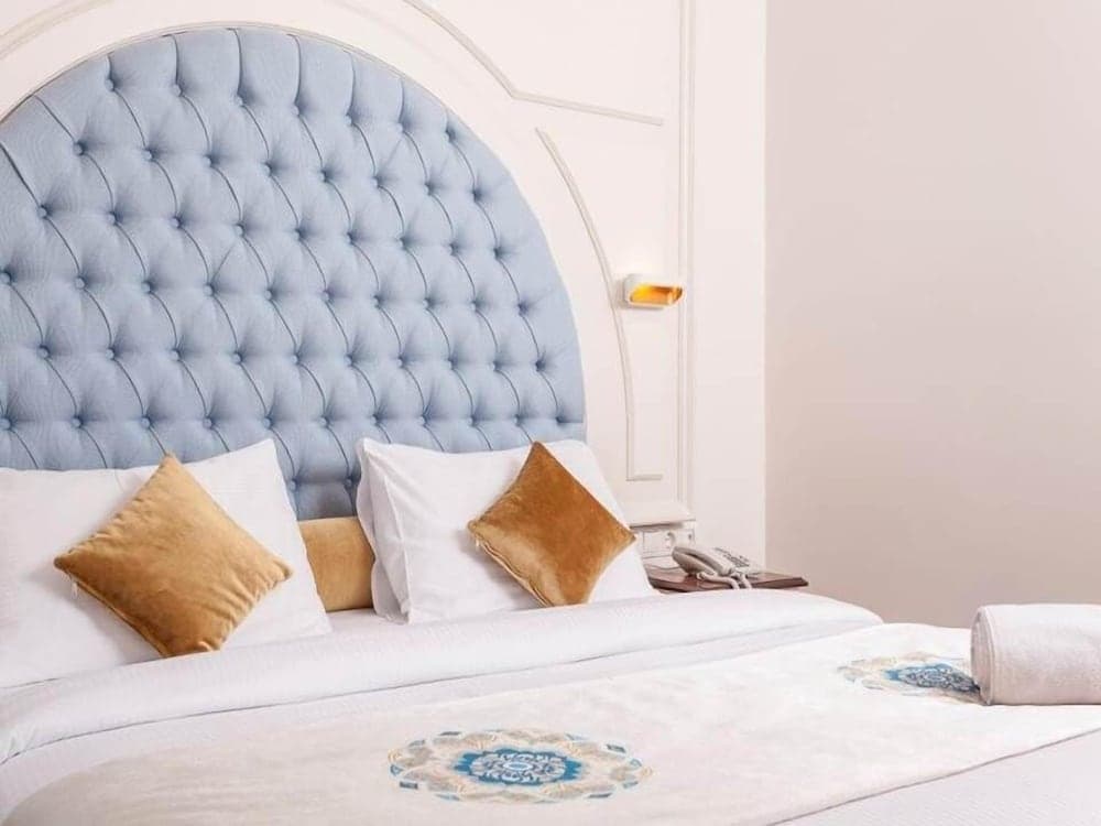 Salbakos Herakleia Hotel