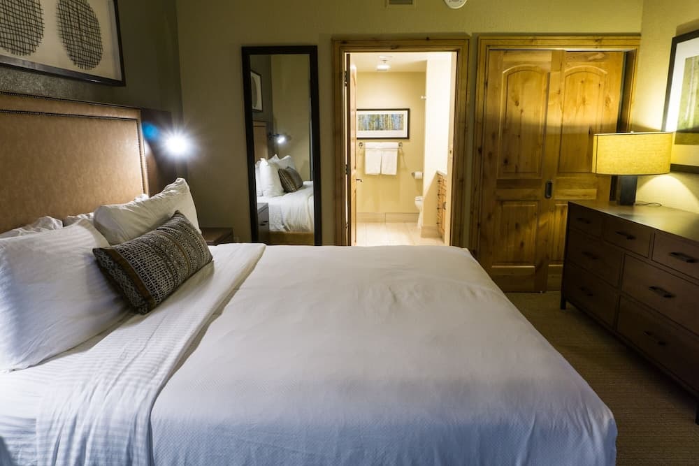 Newly updated in Canyons Village Next to Slopes by RedAwning