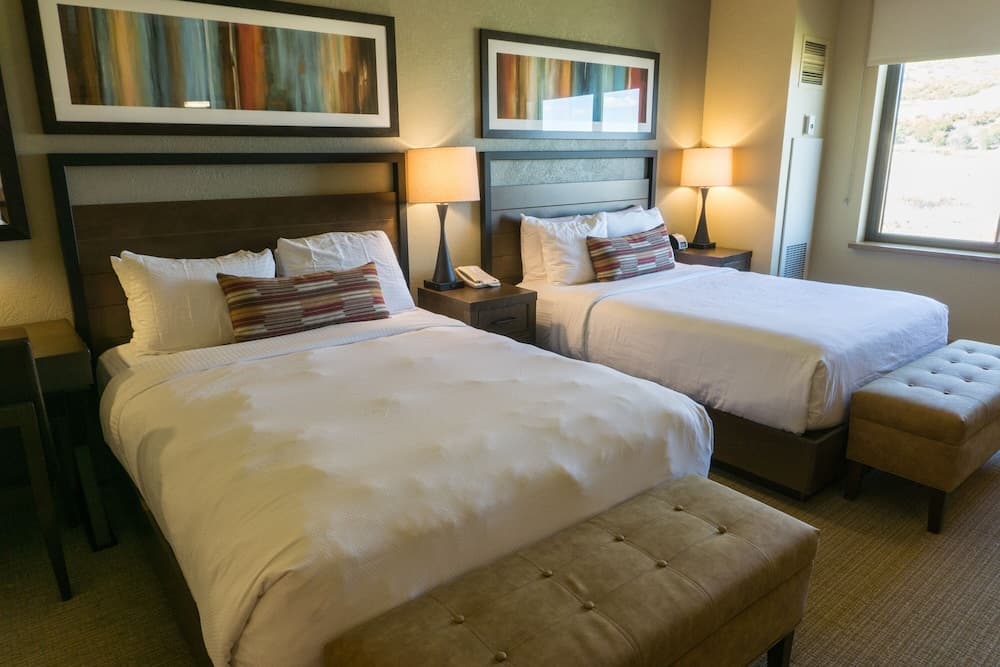 Exquisite Condo, Great for Families, Ski in/out by RedAwning - Save 20% on 7+ Nights!