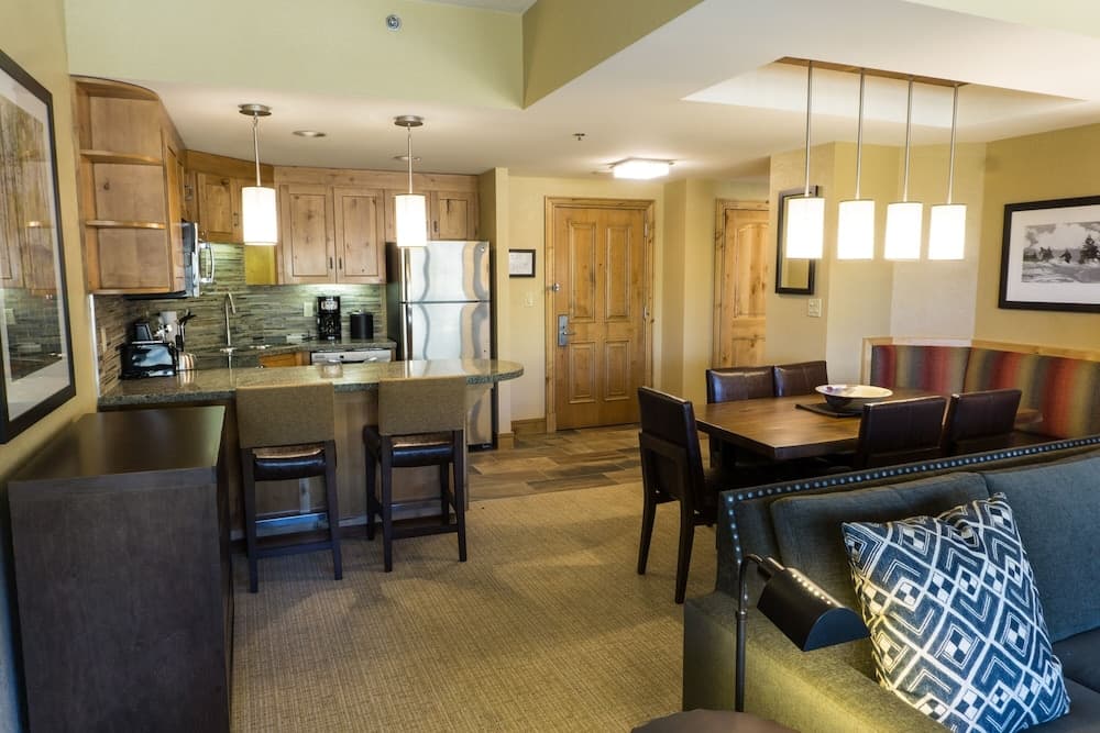 Come Golf or Ski in/out at this best location by RedAwning - Save 20% on 7+ Nights!