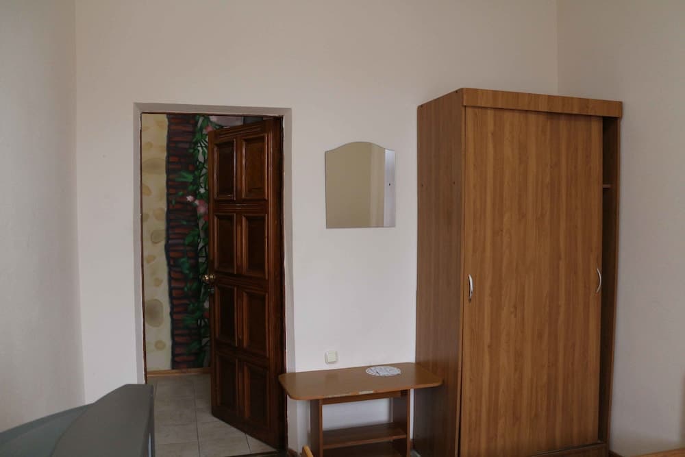 Gostiny Dvor Hotel - Hostel