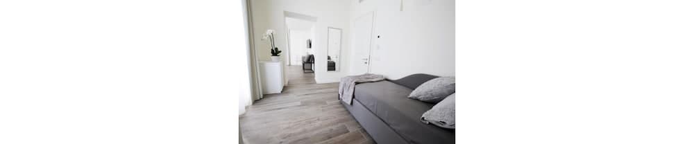 Villa Liberty - Lake Como Rooms & SPA