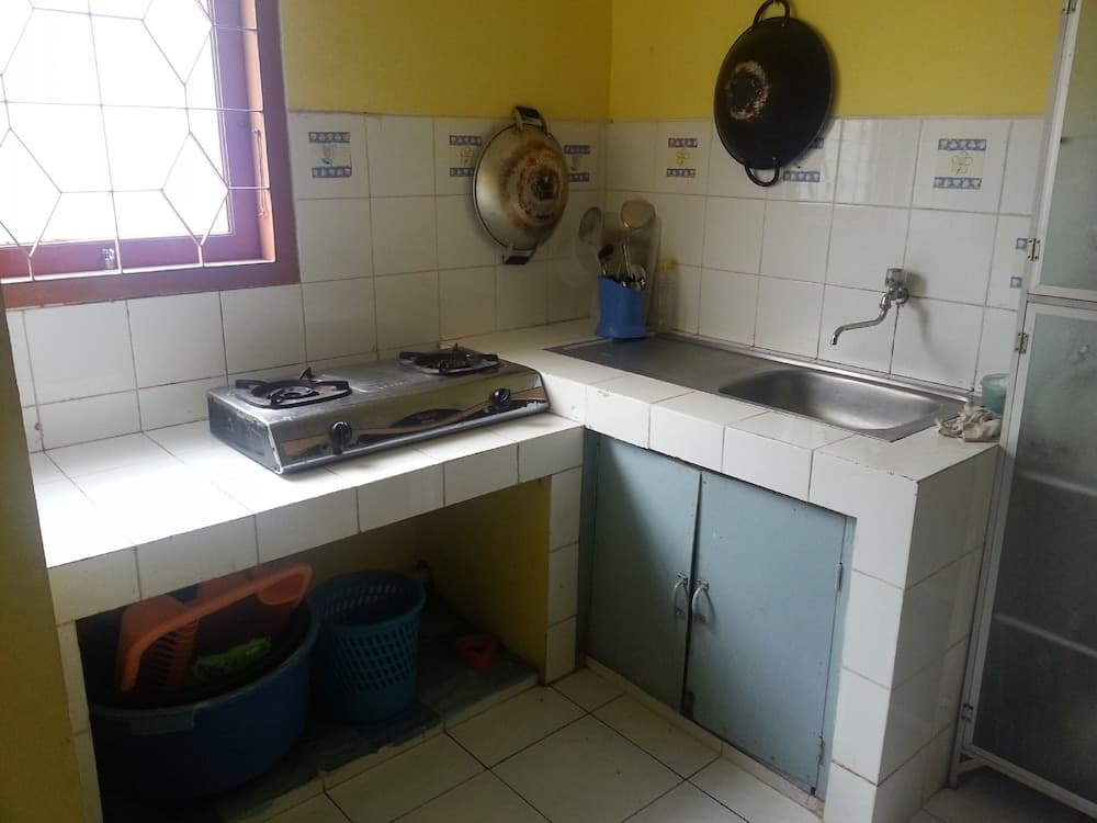 Villa Kota Bunga Gladiol