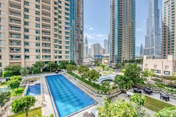 Maison Privee - Chic Apt w/ Luxury Lifestyle & Burj Khalifa Views