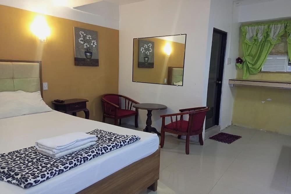 Casa Del Camba Hotel and Restaurant near Hundred Islands