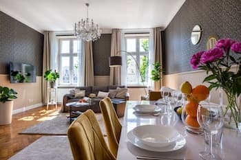 Fragola Between Old Town and Jewish Quarter