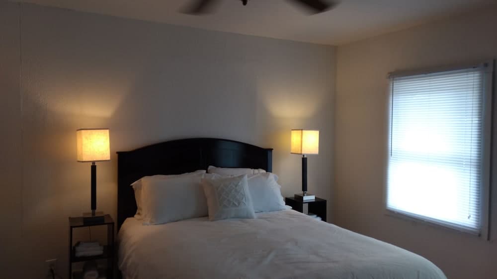 Beautiful Downtown Indy Guest Homes