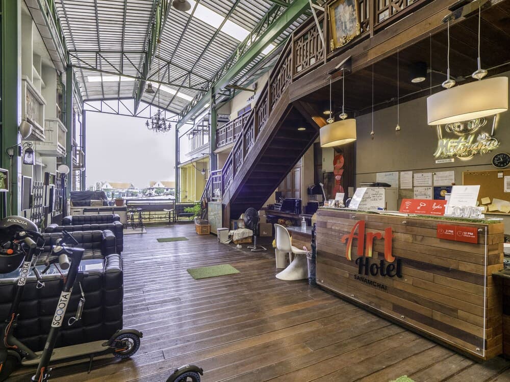 OYO 965 Art Hotel Sanamchai