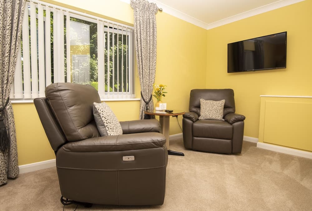 Bridleways Guest House & Holiday Homes