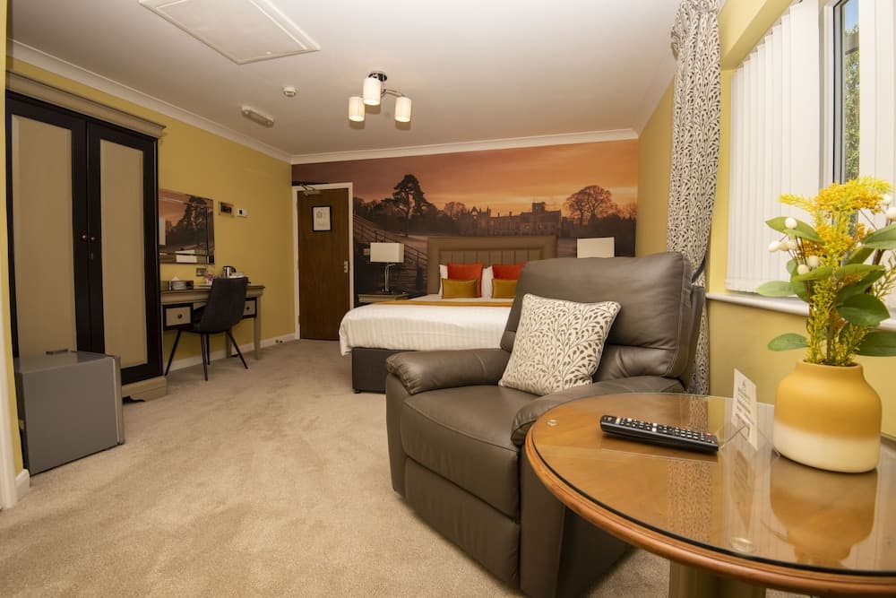 Bridleways Guest House & Holiday Homes