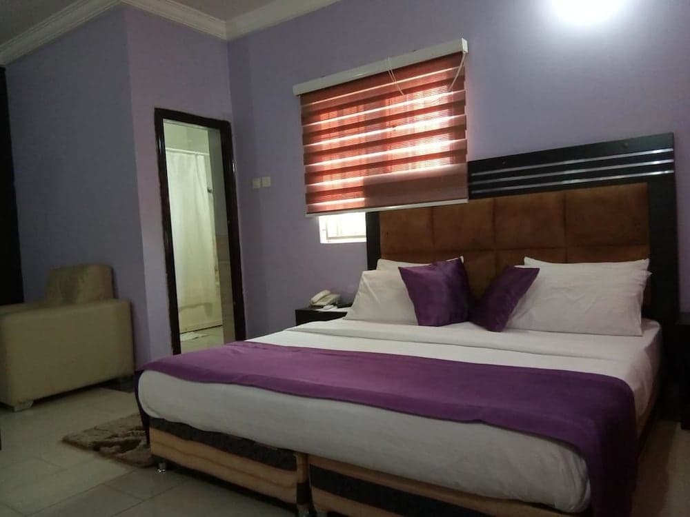 Jesuit Continental Suites