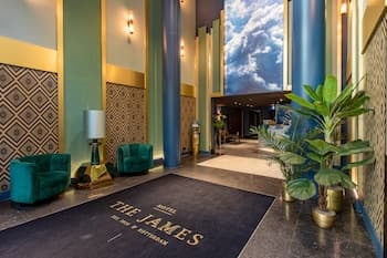 The James Hotel Rotterdam