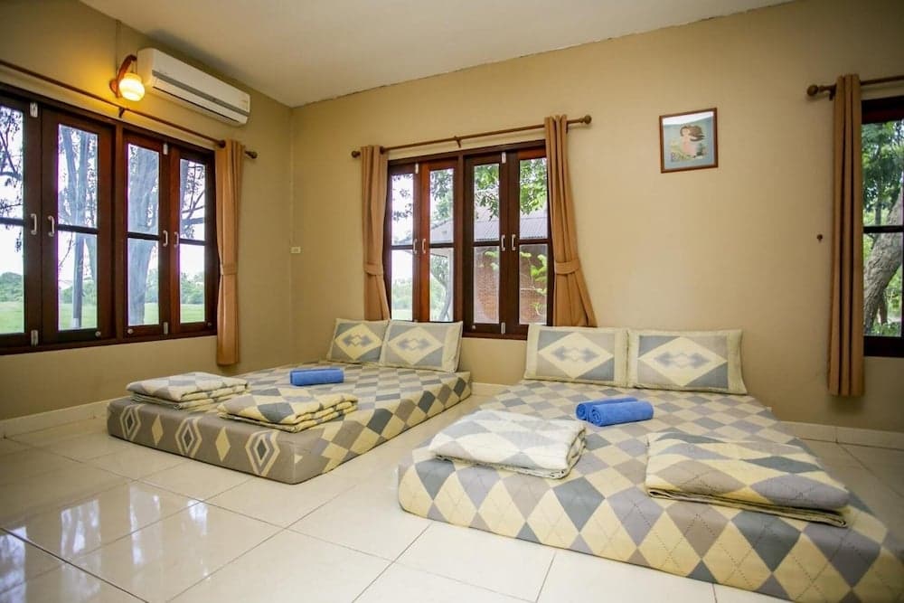 Baan Kasemsuk Resort