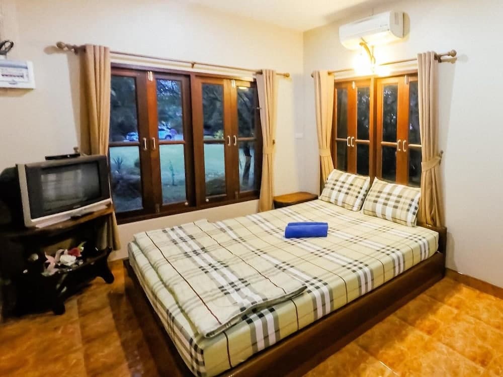 Baan Kasemsuk Resort