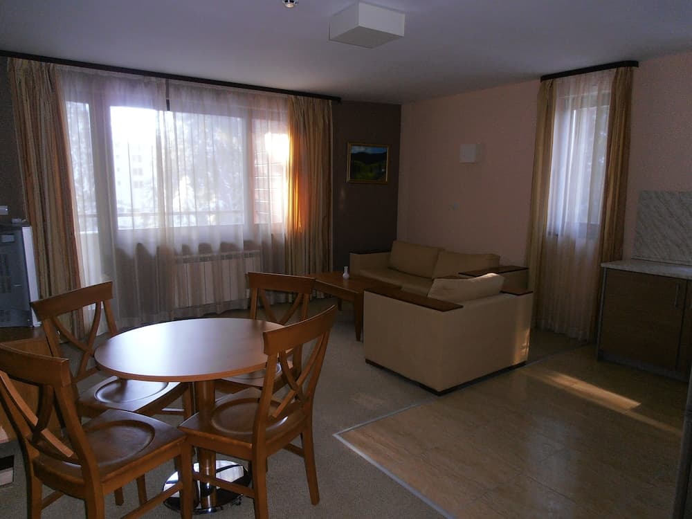 Royal House Apartments TMF