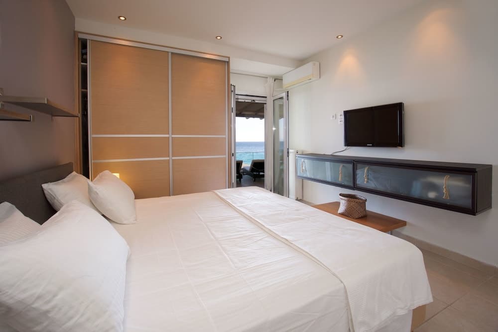 Infinity Beach House