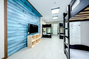 Holkae House - Hostel