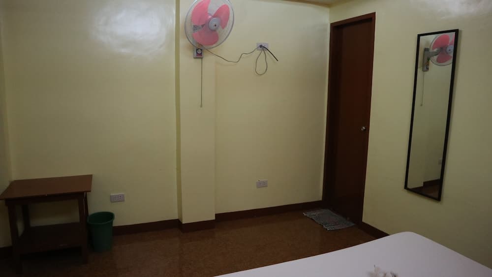 Mam Olson Pensionne House