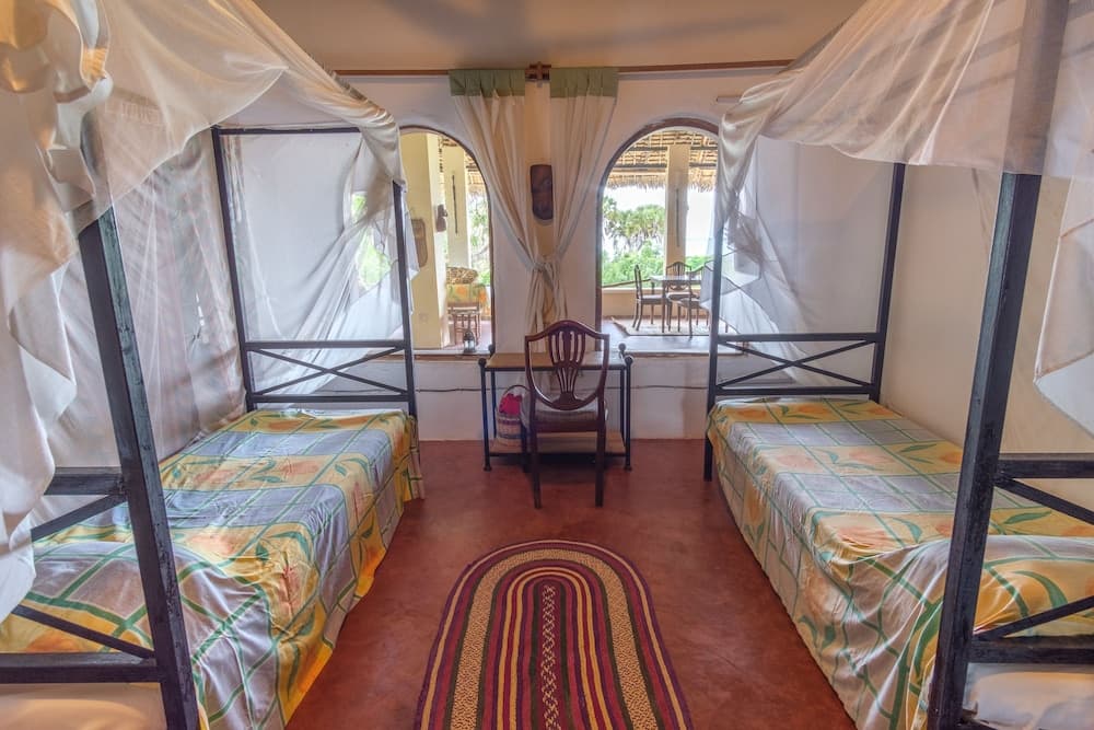 Mkoma Bay Tented Lodge