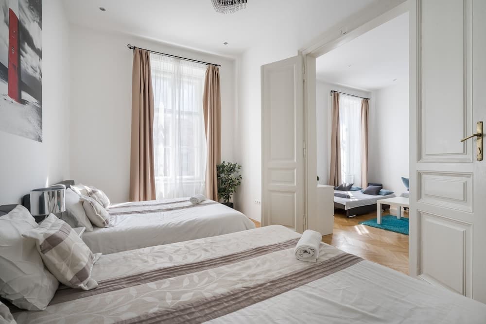 Real Apartments Vadasz