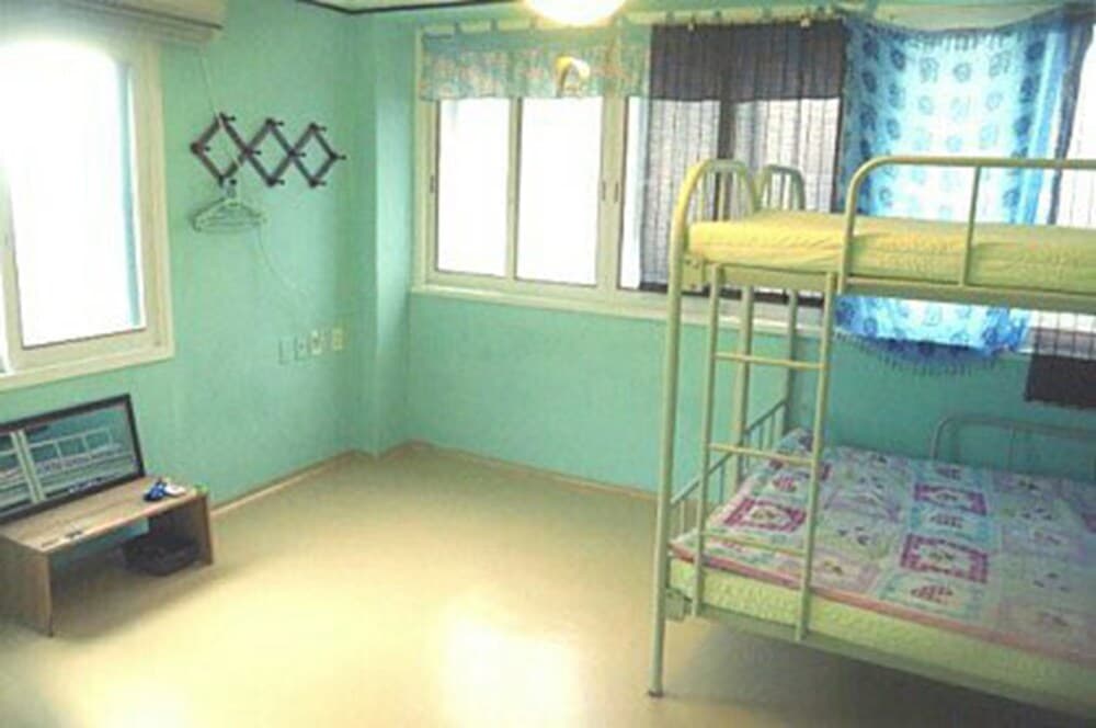 Uncle's Guesthouse - Hostel