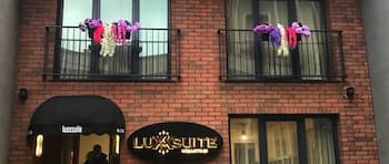Luxx Suite
