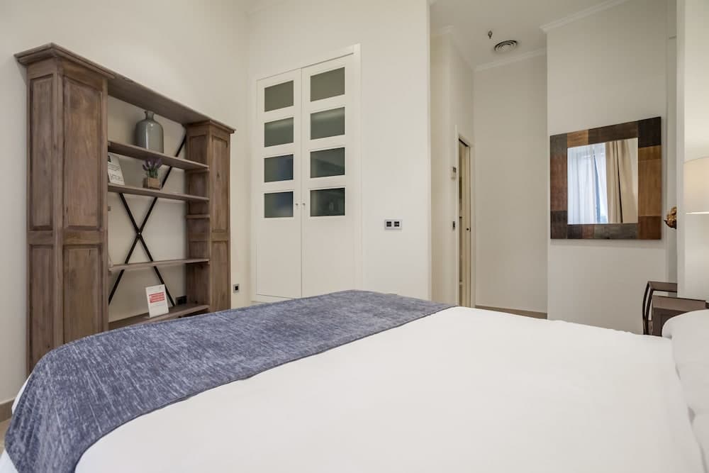 Welldone Cathedral Suites