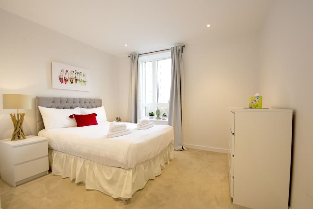 Grand Apartments Kew Gardens