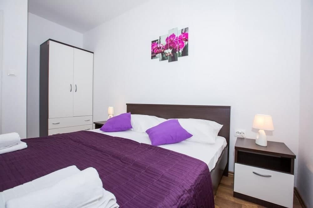 Apartments Villa Roza