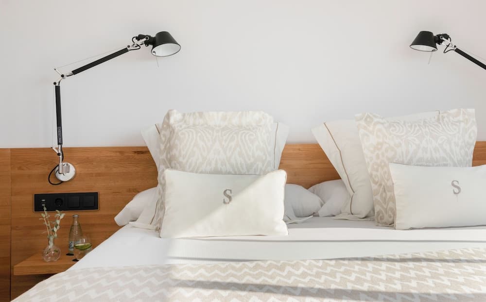 Pure Salt Residences