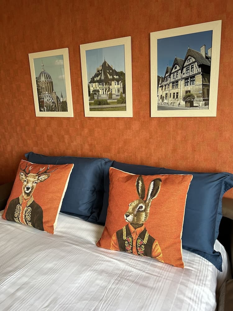 Les Suites Champenoises