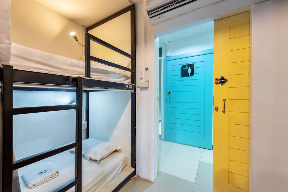 Sloth Hostel Don Mueang