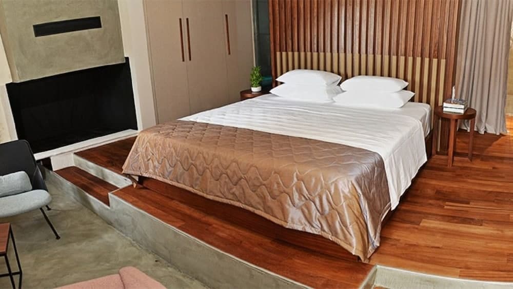 Monte Bay Retreat - Adult Only